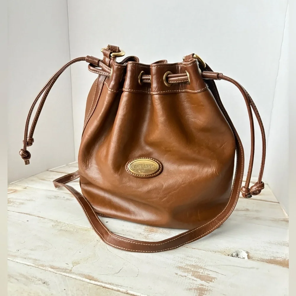 WHITE STAG 90s faux leather bucket bag drawstring crossbody purse caramel brown